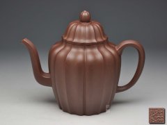 张丽群《殷尚菱花壶》650cc